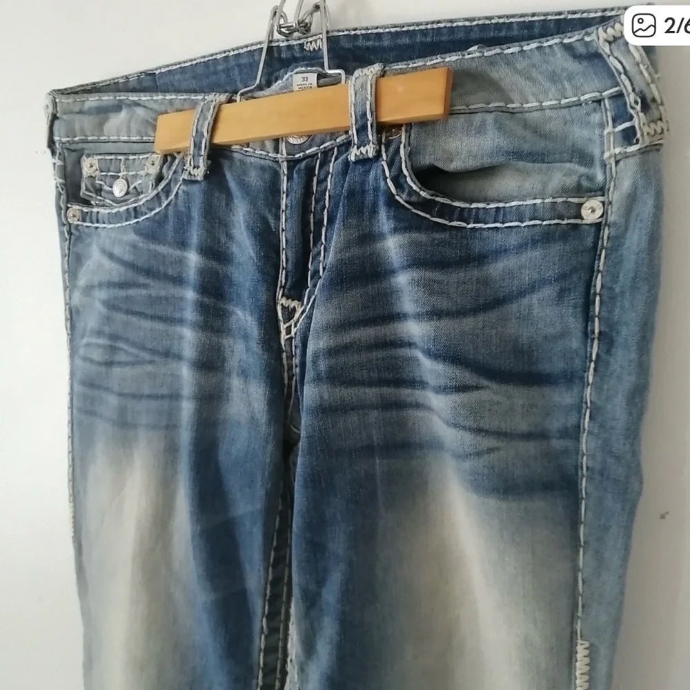 True Religion
skinny jeans
light wash
size 33
in perfect condition - Picture 2 of 5